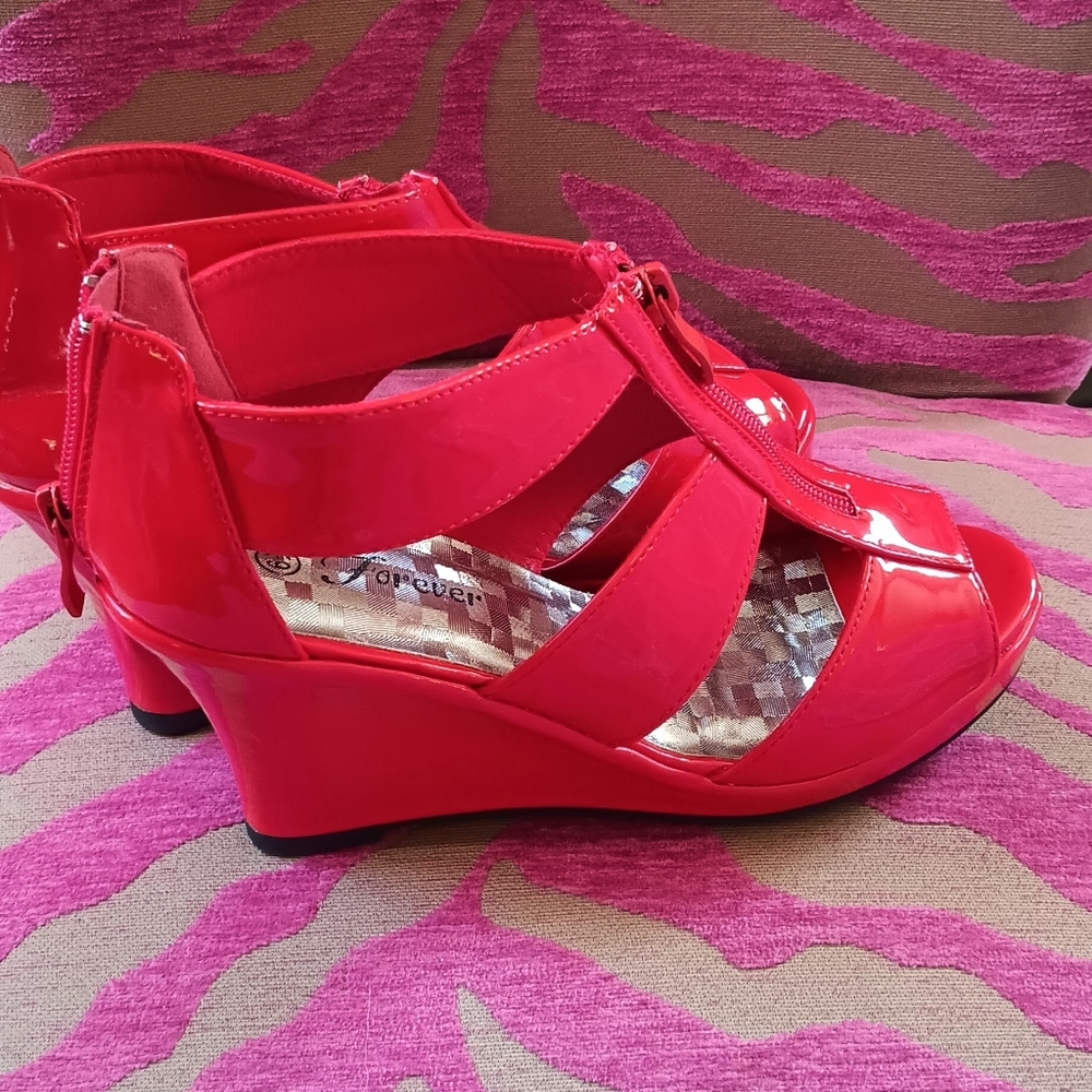 ❤️Super Cute Red Patent Open Toe Wedge Bootie Heel Sandal❤️